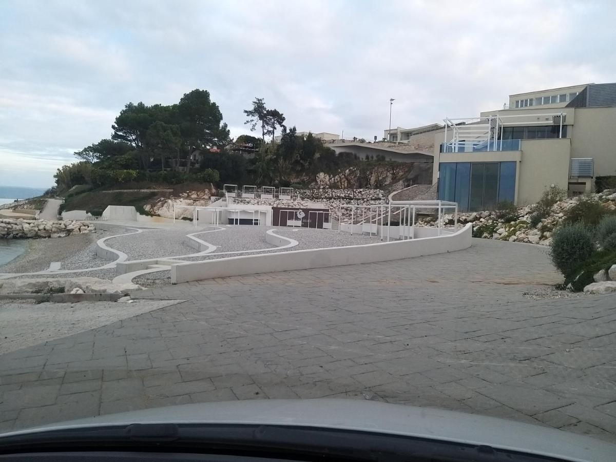 Manjsa Hisa Savudrija Alberi Zraven Petram Naselja Otel Crveni Vrh Dış mekan fotoğraf